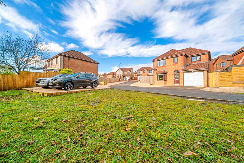 Property photo 1 of 34