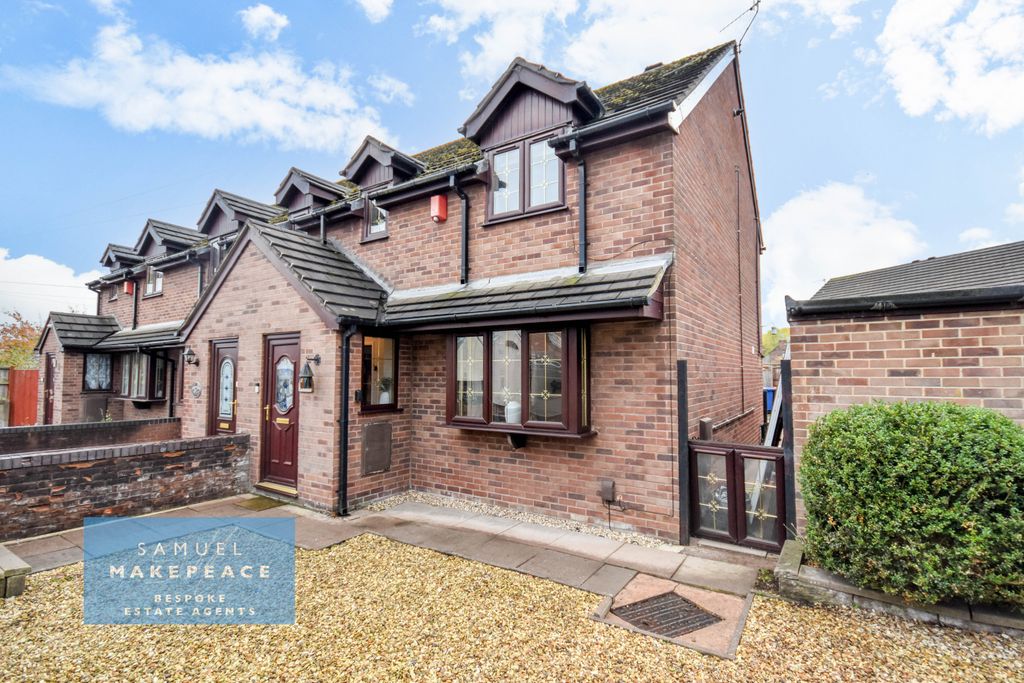 Property photo 1 of 20 Lovely Three Bedroom Mews House With Stunning Kitchen/Diner And Detached Garage