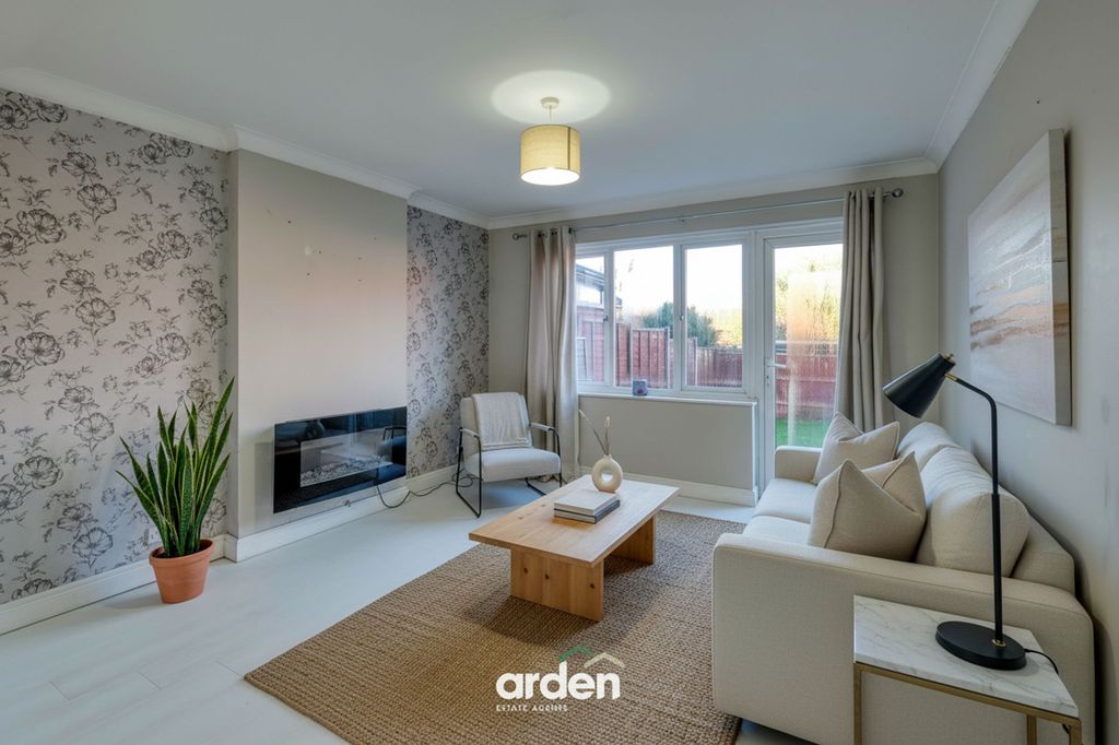 Property photo 2 of 9