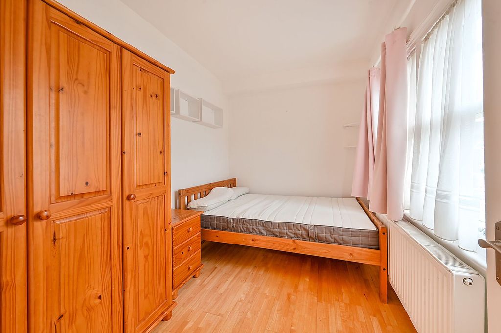 Property photo 2 of 6