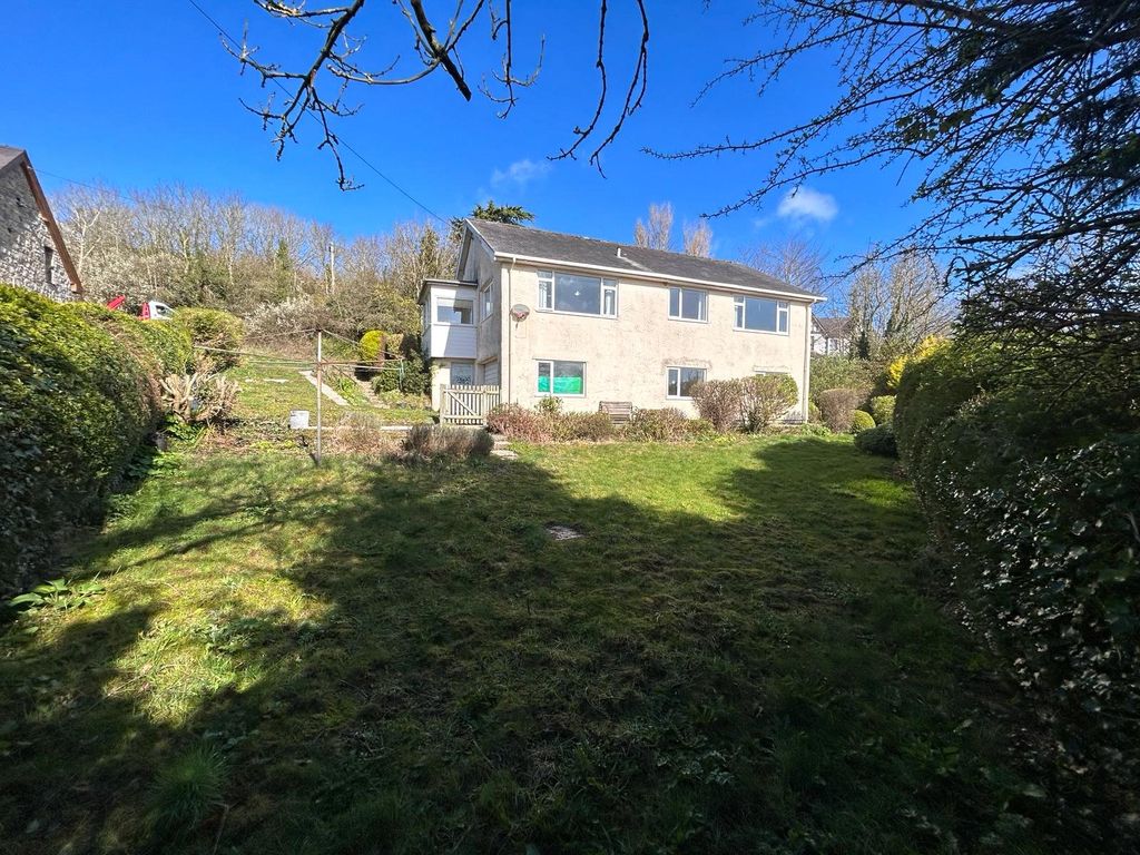 Property photo 1 of 13 Picture No. 12