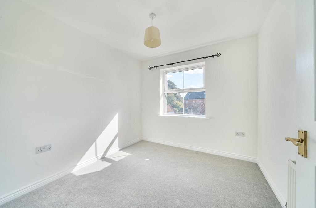 Additional image 12 of 3 bed flat for salePopham Close, Tiverton, Devon EX16
