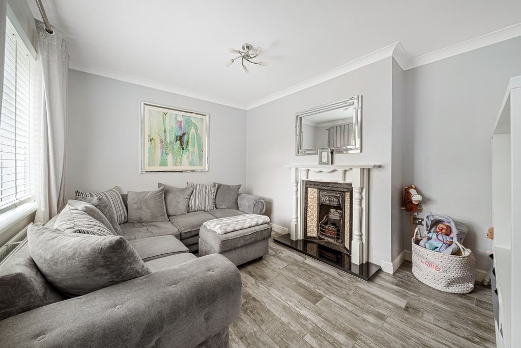 Property photo 2 of 14 4761312