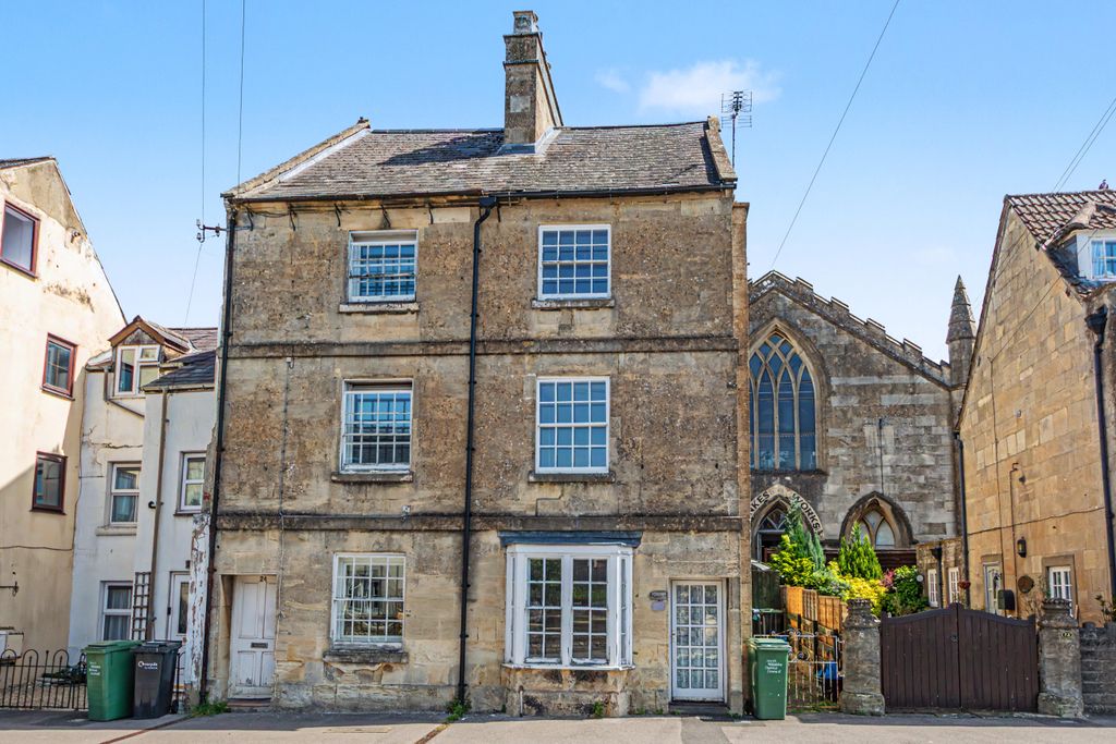 Property photo 1 of 16 23 The Causeway, Chippenham, Wiltshire, Sn15 3Db