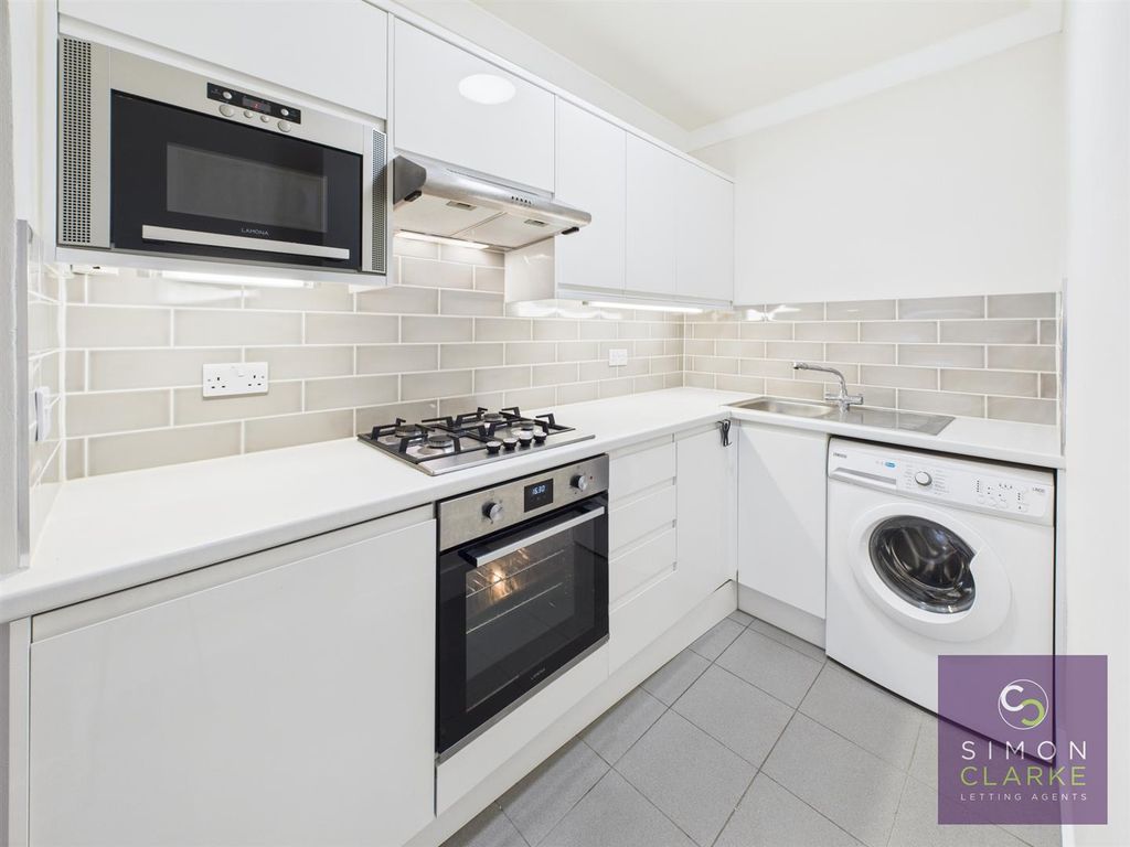 Property photo 3 of 6 Cam05425G0-Pr0092-Still009.Jpg