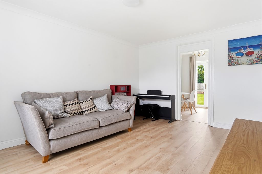 Property photo 3 of 26 Image013