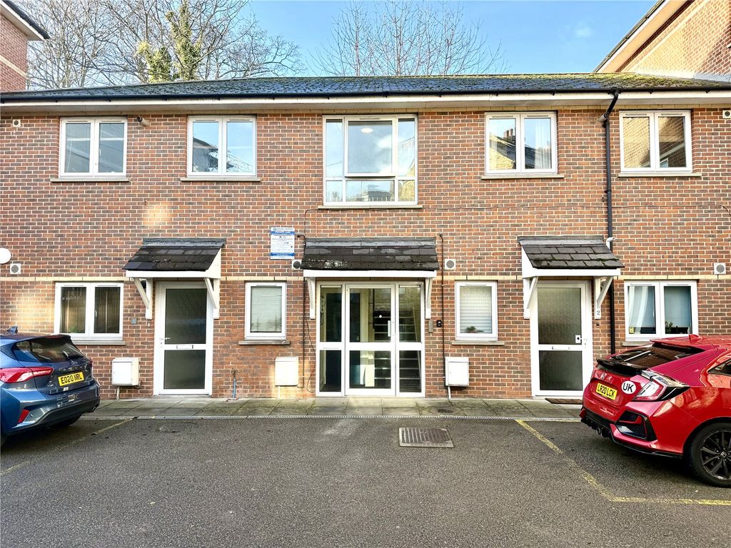 Property photo 1 of 7 Exterior