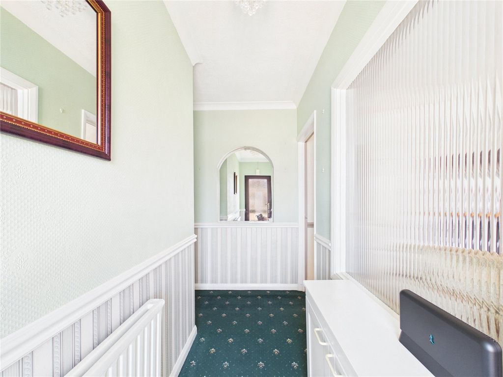 Property photo 2 of 48 Picture No. 13