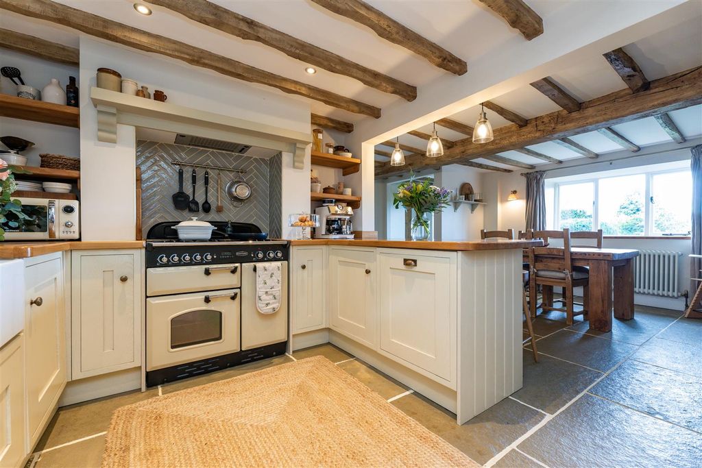 Property photo 3 of 34 2A8A8575-2-29.Jpg