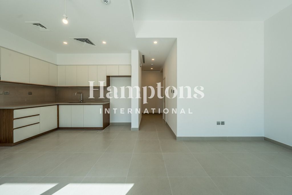 Property photo 3 of 18 Media 3