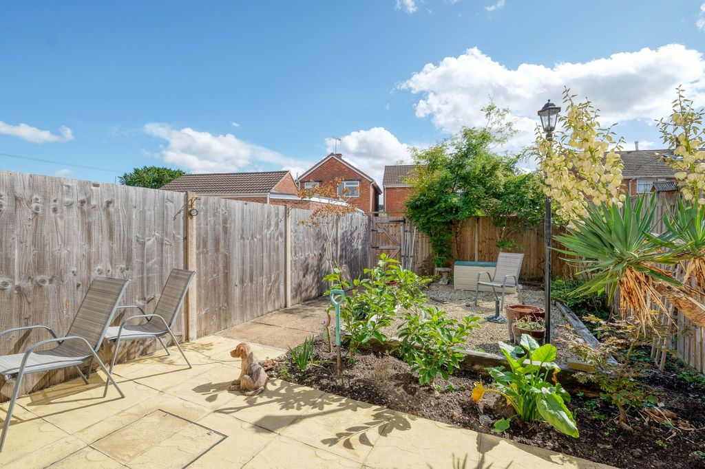 Property photo 2 of 11