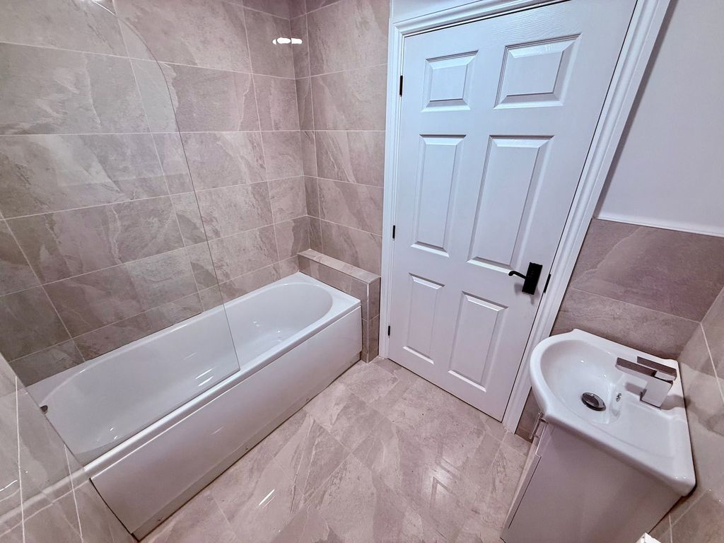 Additional image 7 of 1 bed flat for saleVicar Street, Dudley DY3