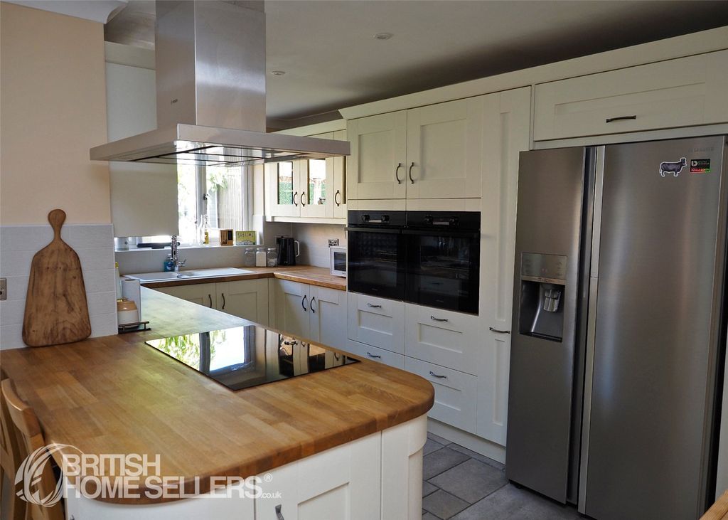 Property photo 3 of 24 3