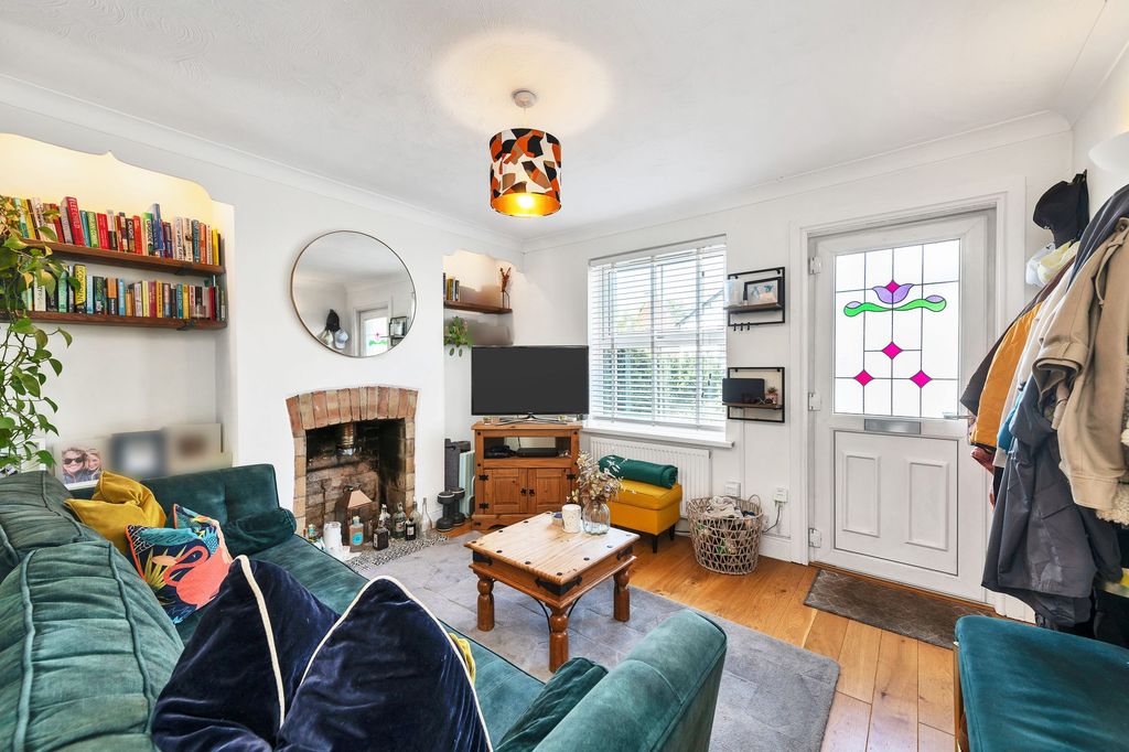 Property photo 3 of 16
