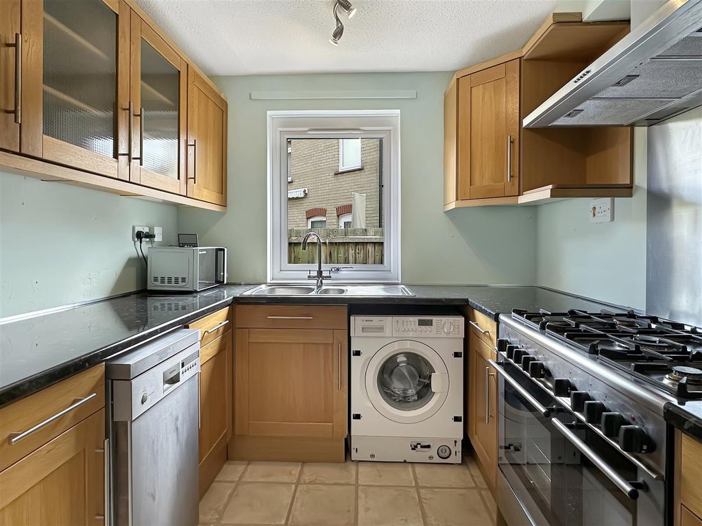 Property photo 2 of 16 Img (8).Jpg