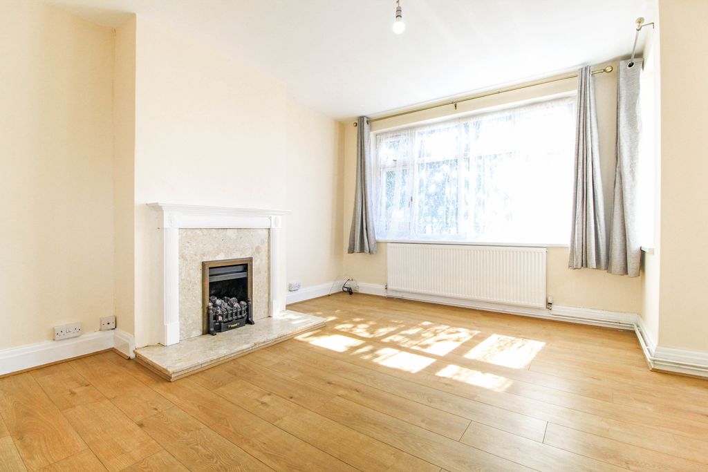 Property photo 2 of 15 Gallery