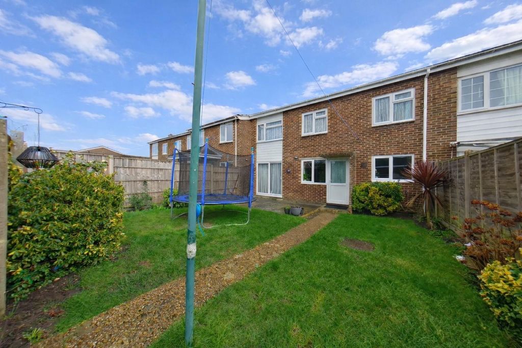 Property photo 1 of 14 Garden