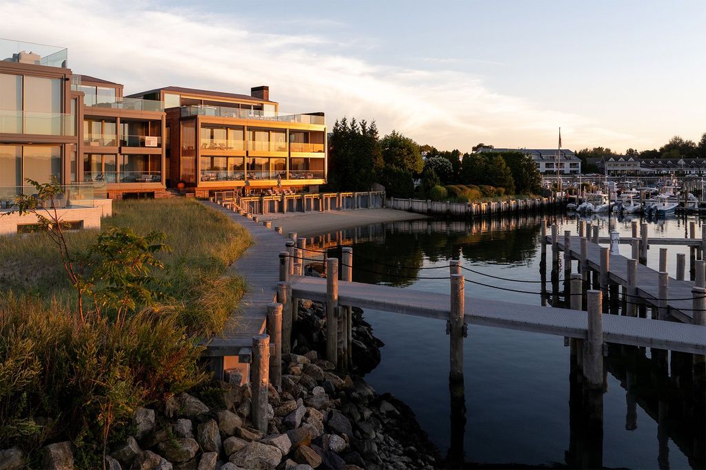 Property photo 1 of 54