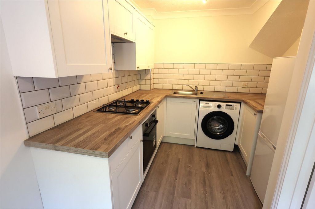 Property photo 2 of 10 Picture No. 37