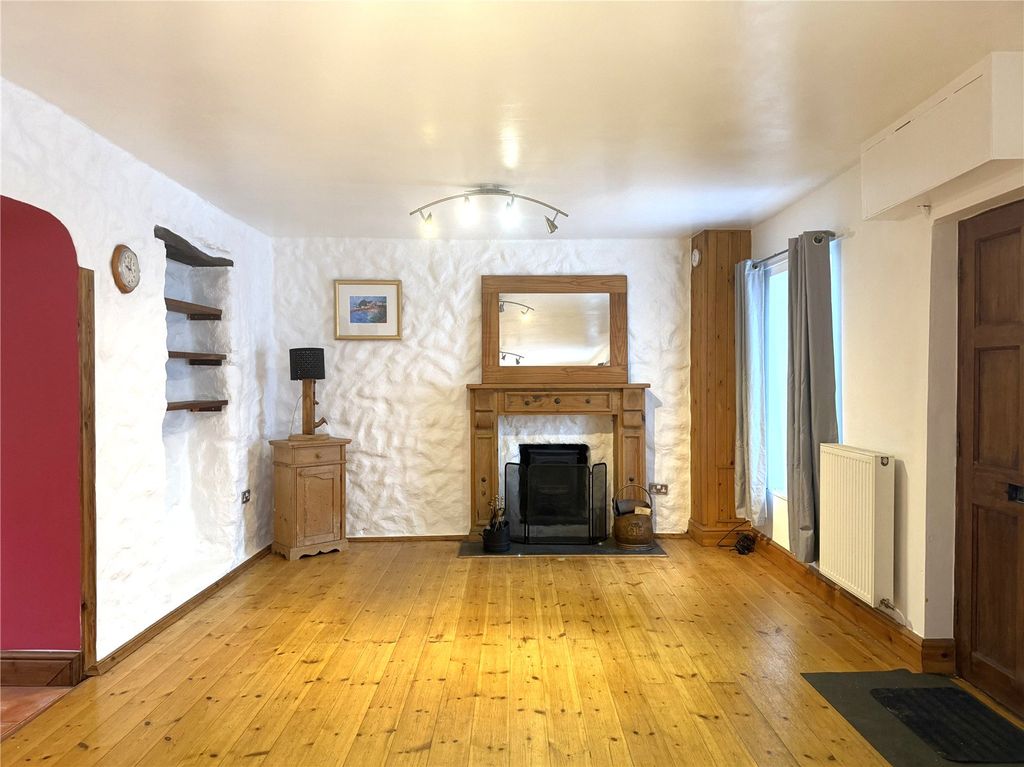 Property photo 3 of 16 Picture No. 23