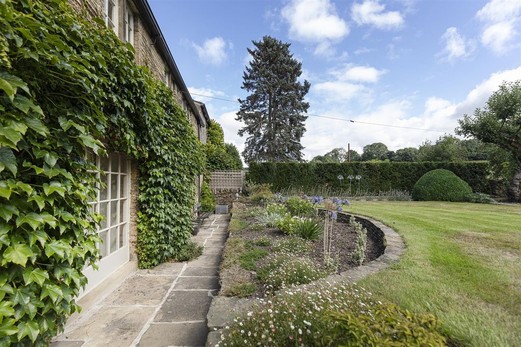 Additional image 70 of 4 bed cottage for saleGawthorpe Green Lane, Lepton, Huddersfield HD5