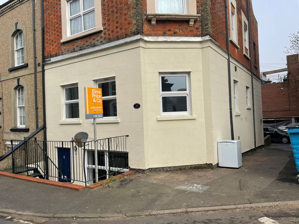 Property photo 1 of 7