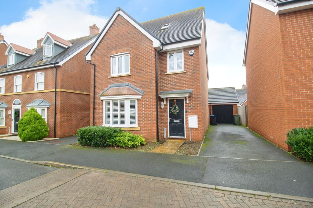 Property photo 2 of 28
