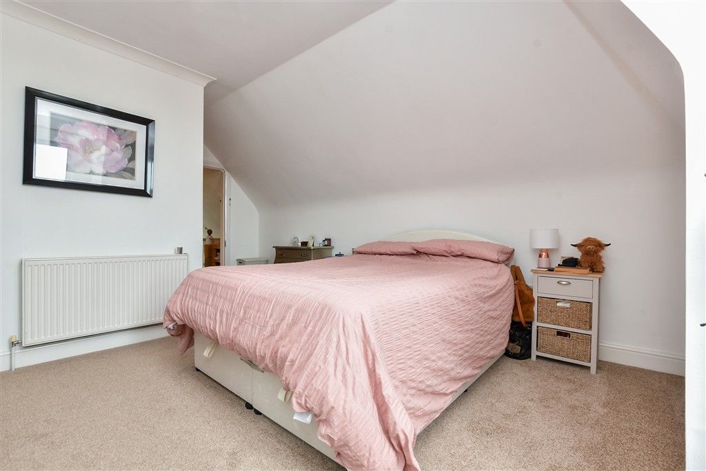Property photo 3 of 17 Bedroom 1