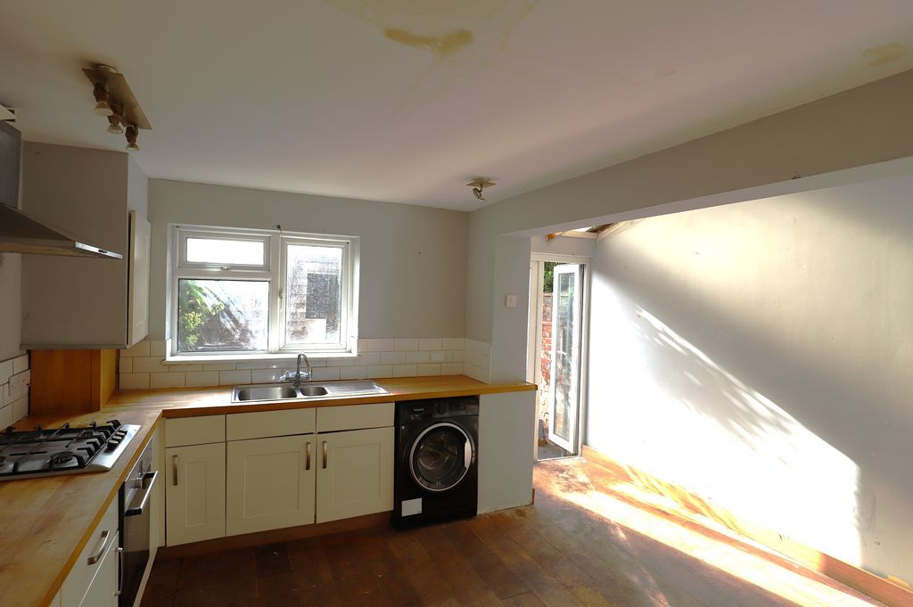 Property photo 2 of 11 Photo 6