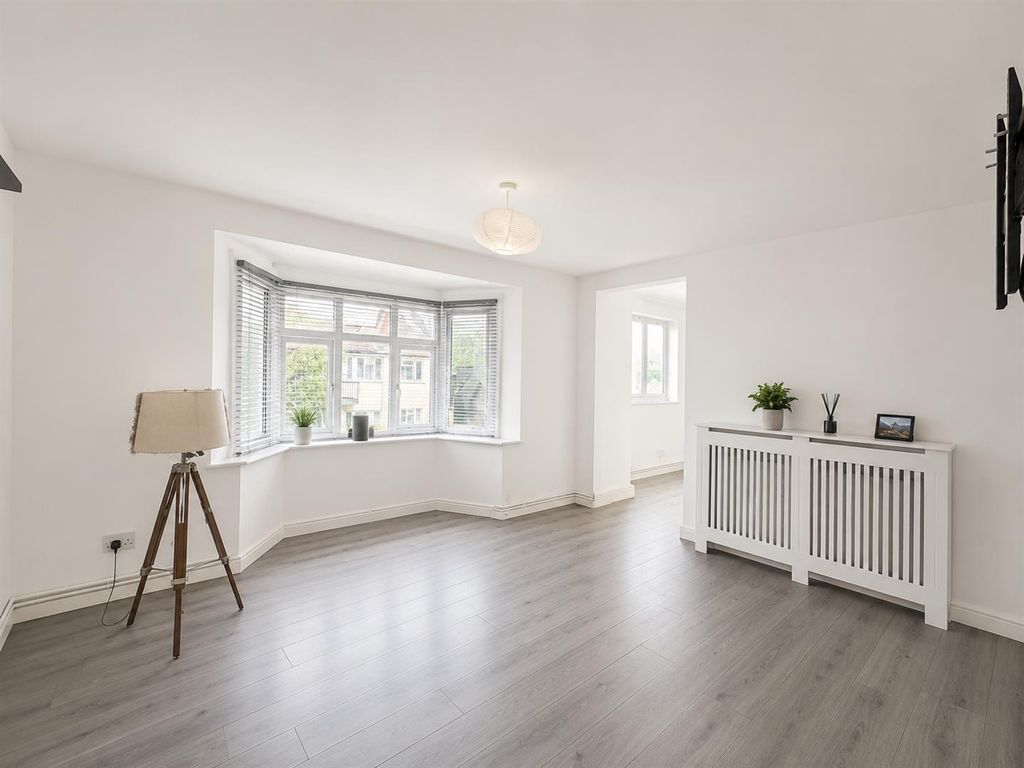 Property photo 2 of 6 C8103Fbb-B040-4373-A8E9-14C363F1Efeb.Png