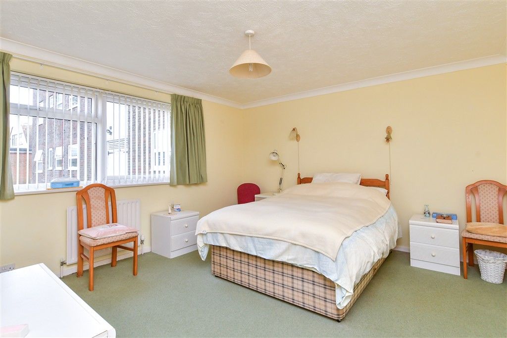 Property photo 3 of 10 Bedroom 1