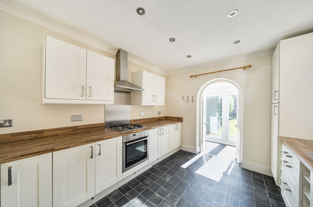 Property photo 2 of 16 1342836-23-68Bab9...