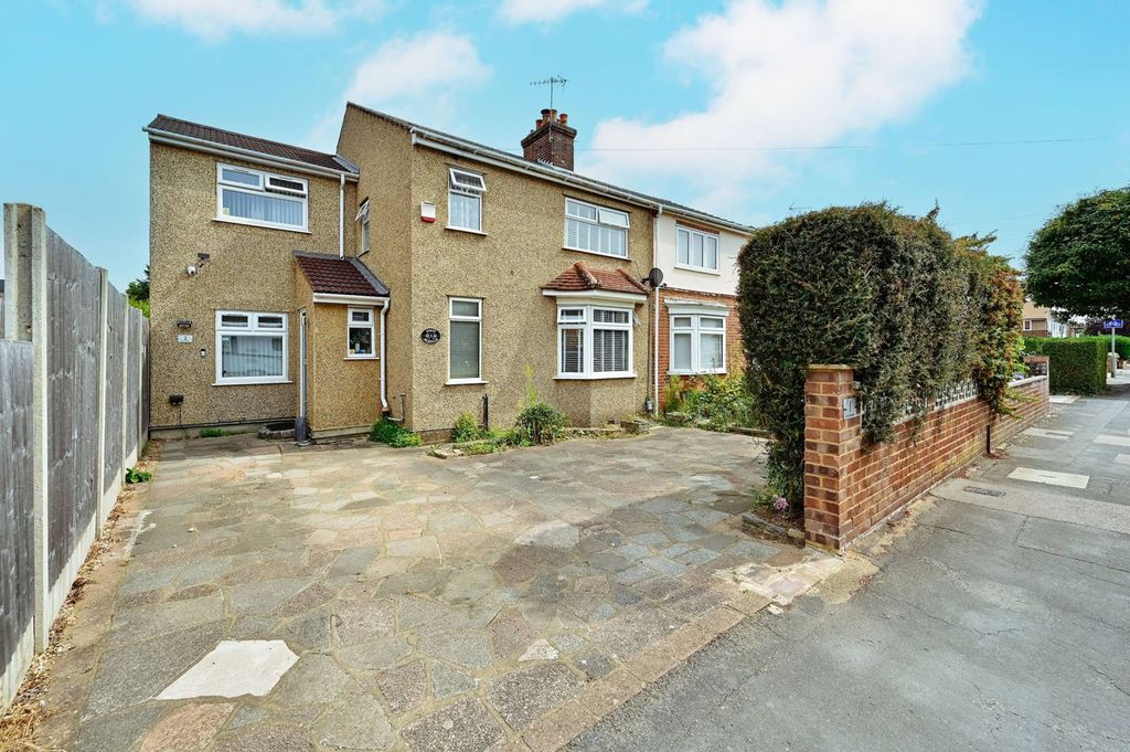 Property photo 1 of 27