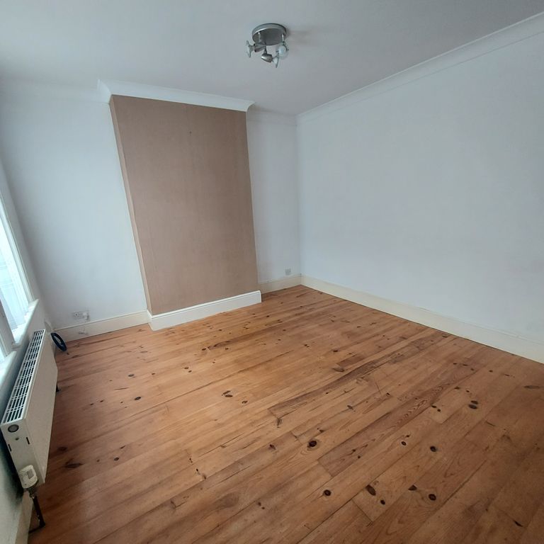 Property photo 3 of 34