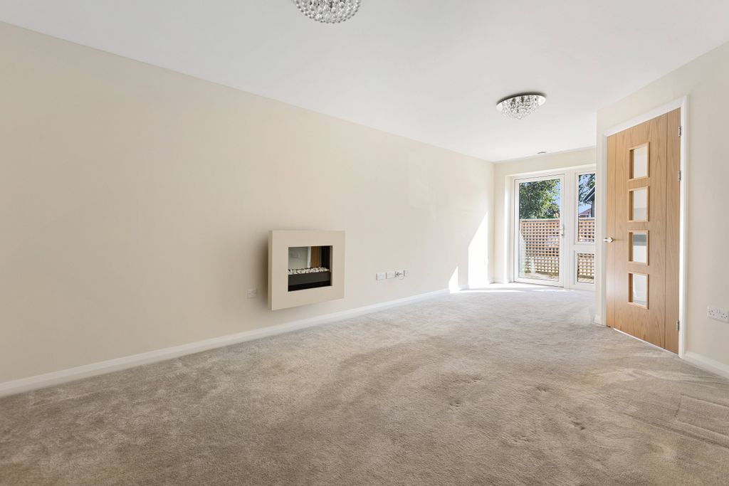 Property photo 2 of 9
