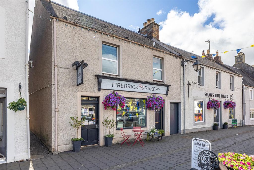 Property photo 1 of 22 14 Market Place Lauder 01.Jpg