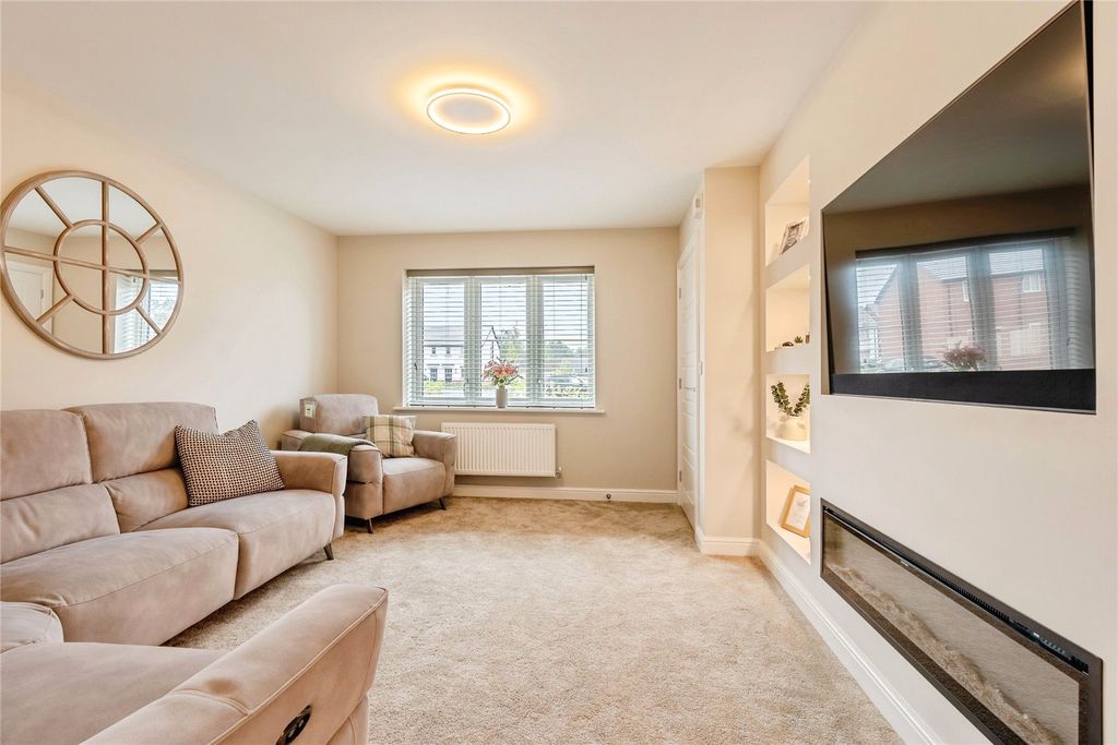 Property photo 3 of 17 Picture No. 06