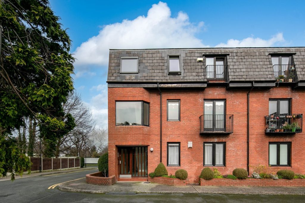 Property photo 1 of 19 Picture No. 02