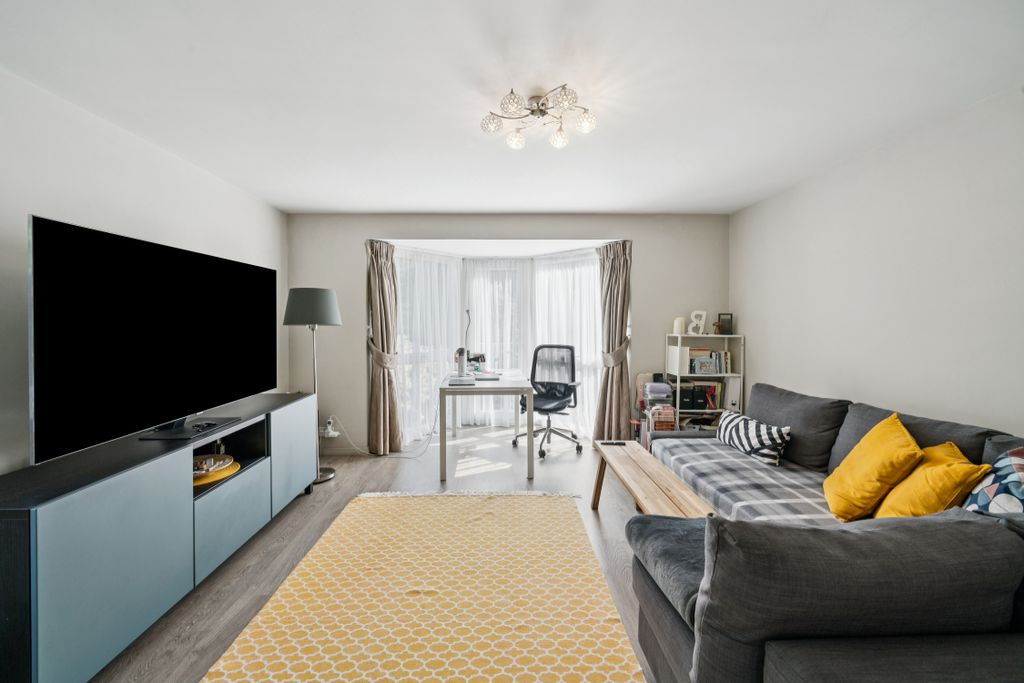 Property photo 2 of 16