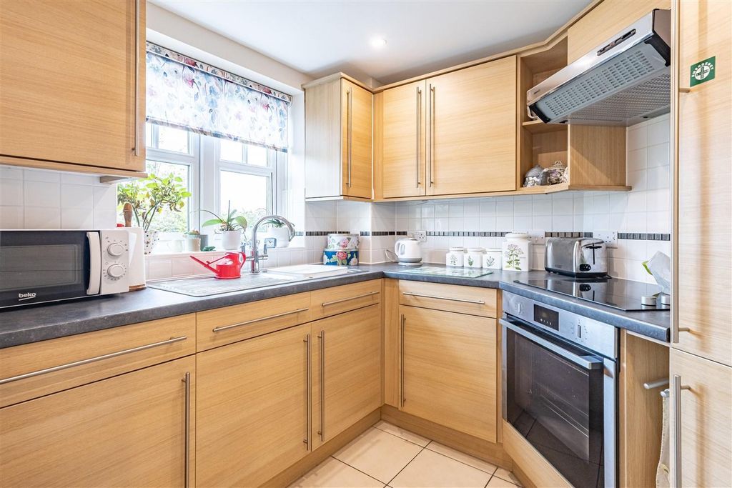 Property photo 2 of 22 11 Stewart Court (11).Jpg