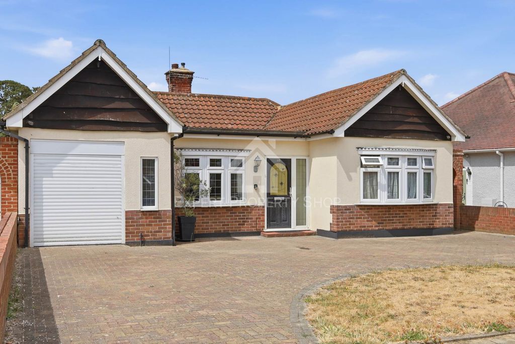 Property photo 2 of 28