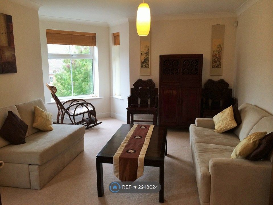 Property photo 2 of 10 Lounge