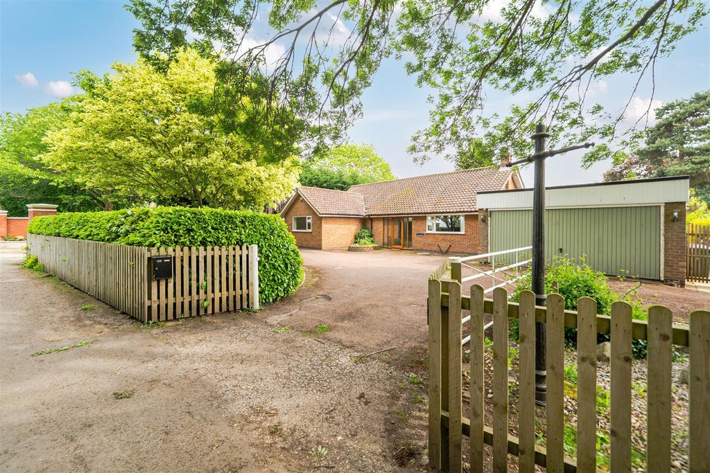 Property photo 1 of 32 1465829-37-6A0F5c5Be21E4.Jpg