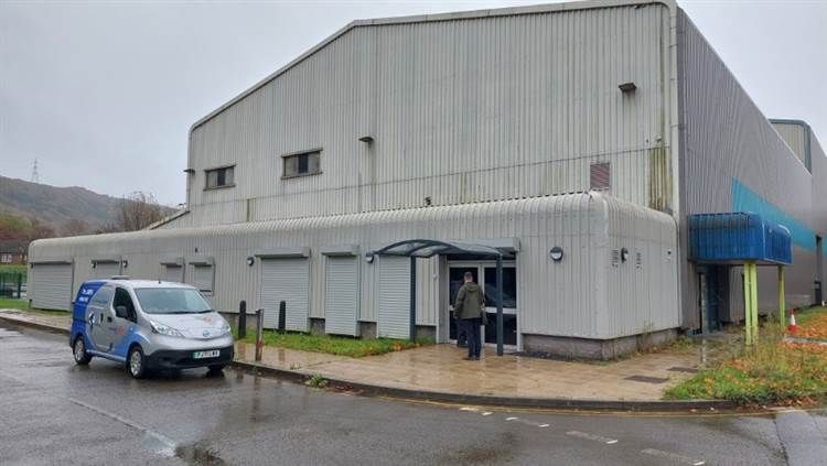 Property photo 1 of 9