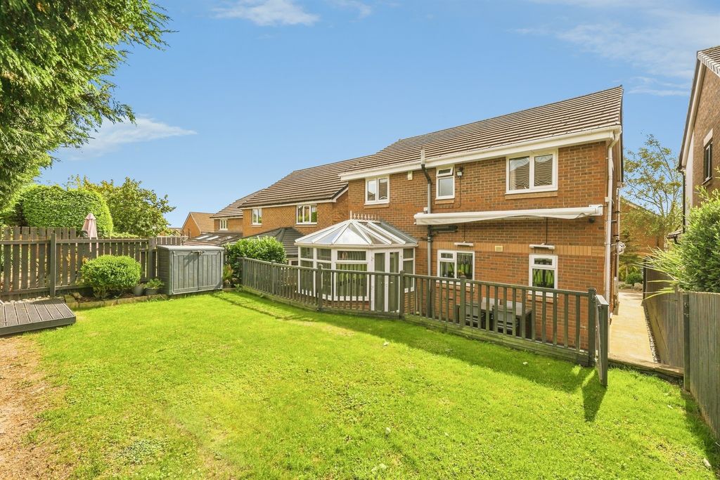 Property photo 2 of 30