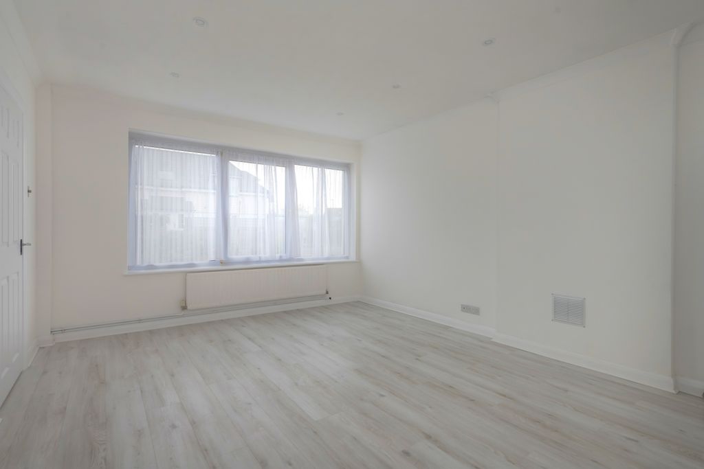 Property photo 2 of 11 Dsc_2793 Copy