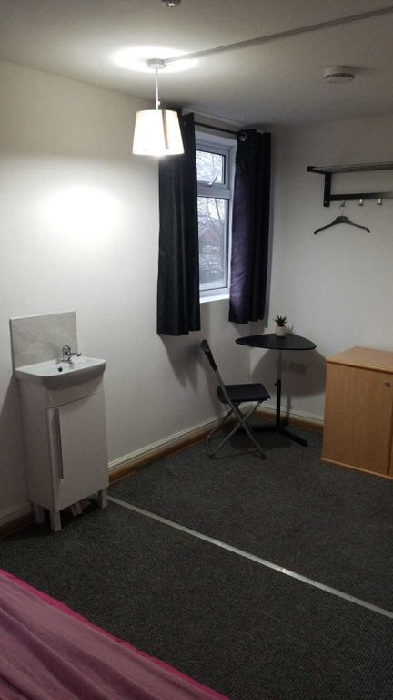 Property photo 2 of 3