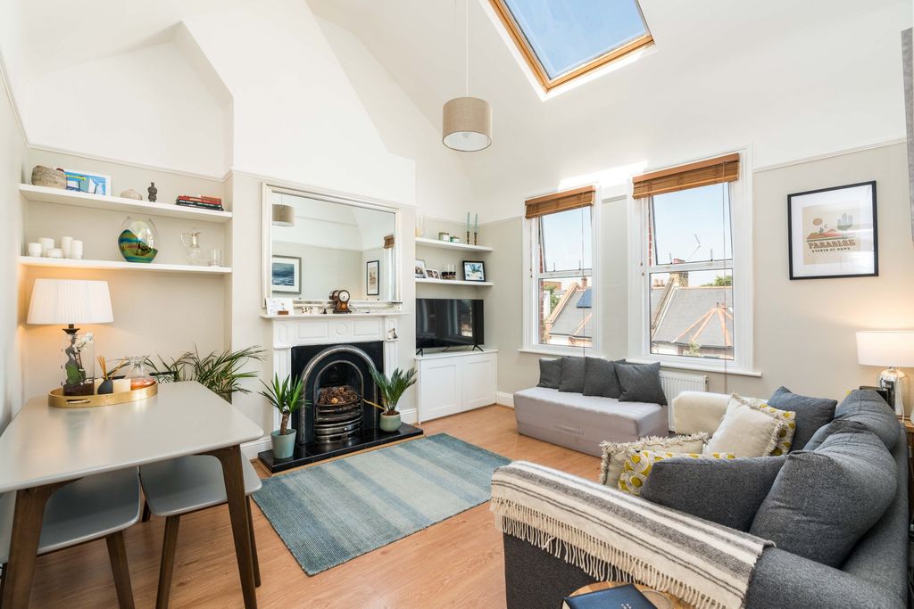 Property photo 1 of 14
