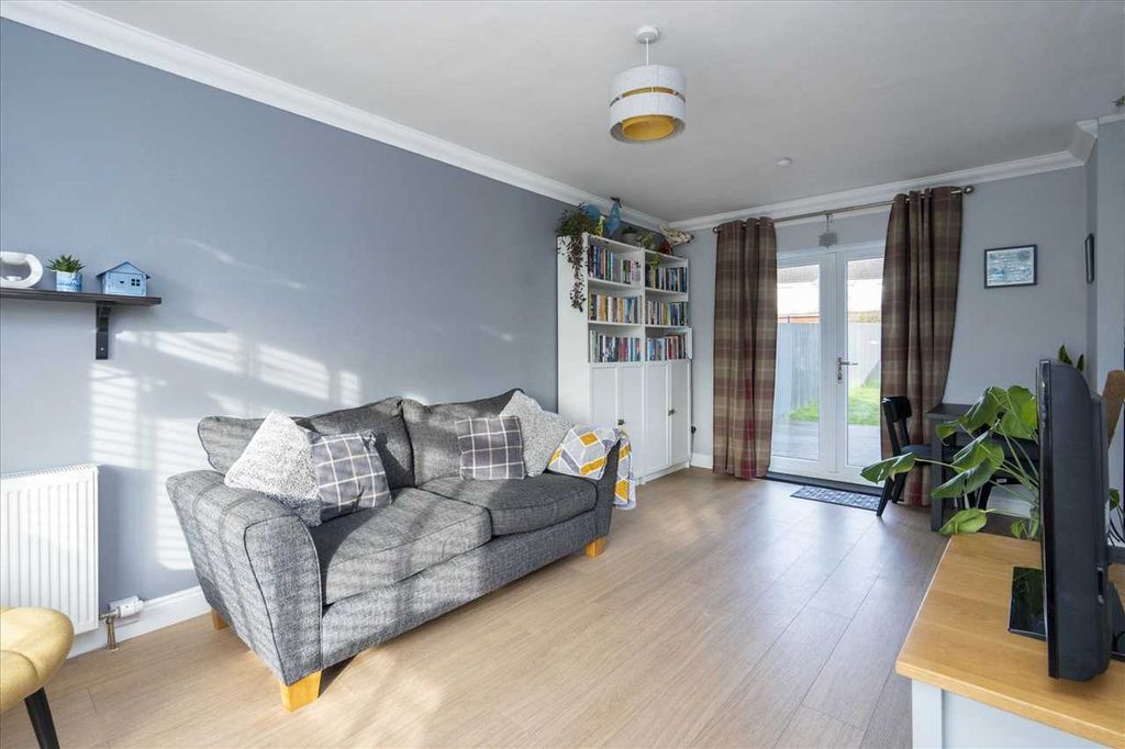 Property photo 2 of 24