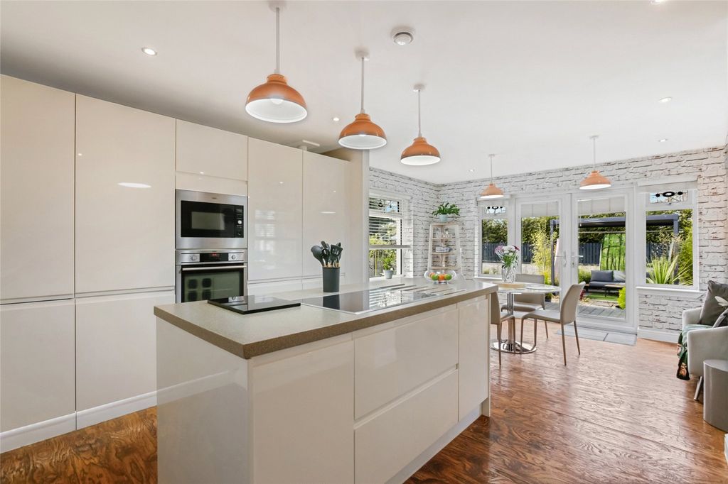 Property photo 3 of 21 Picture No. 05